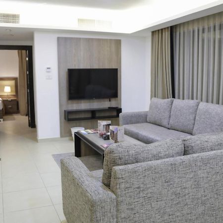 Triple A Hotel Suites Amman Exterior photo