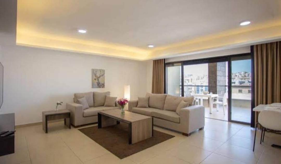 Triple A Hotel Suites Amman Exterior photo